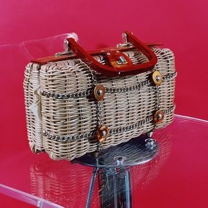 1970’s Wicker AND Chain Bucket Basket⛓